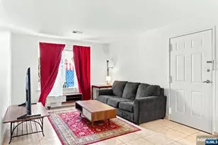 272 Walnut Street 5D, Newark, NJ 07105 - Photo 3