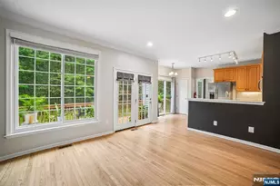 147 Arrowgate Dr, Randolph Township, NJ 07869 - Photo 15