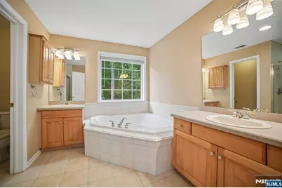 147 Arrowgate Drive, Randolph Township, NJ 07869 - Photo 23