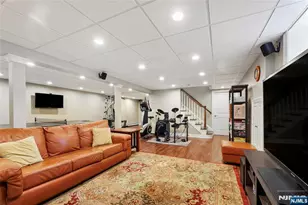 53 Van Blarcom Ln, Wyckoff Township, NJ 07481 - Photo 25