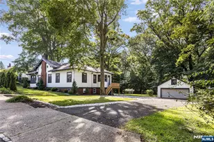 37 Forest Dr, Bloomfield, NJ 07003 - Photo 27