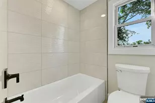 300 John Ochs Dr, Saddle Brook Township, NJ 07663 - Photo 31