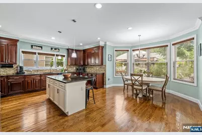 39 Paterson Avenue, Clifton, NJ 07014 - Photo 15