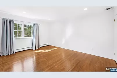 10 Cedar Lane, Roseland, NJ 07068 - Photo 21