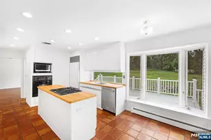10 Cedar Ln, Roseland, NJ 07068 - Photo 9