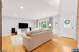 14 Daria Dr, Pequannock Township, NJ 07440 - Photo 5
