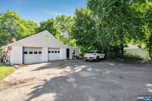 1147 Goffle Rd, Hawthorne, NJ 07506 - Photo 7