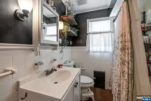 1147 Goffle Rd, Hawthorne, NJ 07506 - Photo 19