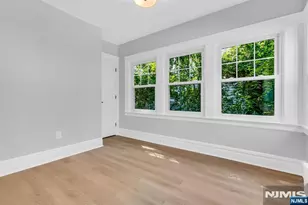 25 Laurel Ave, East Orange, NJ 07017 - Photo 23