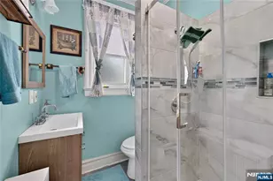 76 Laurel Ave, Irvington, NJ 07111 - Photo 13