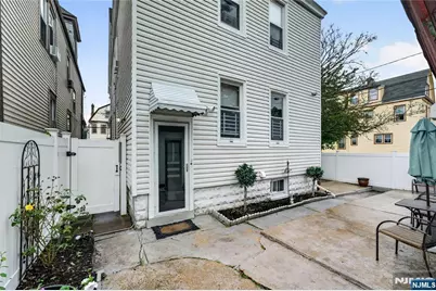 76 Laurel Avenue, Irvington, NJ 07111 - Photo 45