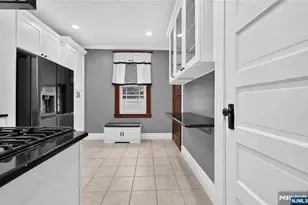 76 Laurel Ave, Irvington, NJ 07111 - Photo 15