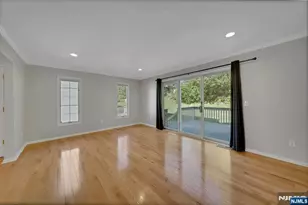 16 Joanne Dr 2A, Denville, NJ 07834 - Photo 3
