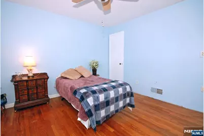 42 Oak Ridge Road, Clifton, NJ 07013 - Photo 15
