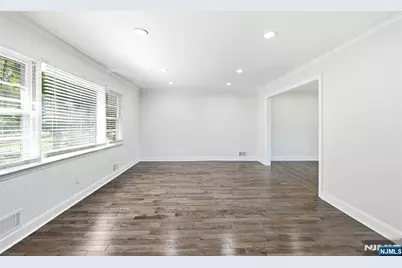 29 Cherry Hill Road, Livingston, NJ 07039 - Photo 5
