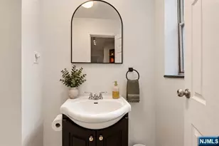 208 3rd St, Hoboken, NJ 07030 - Photo 35