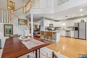 438 Santiago Ct, Mahwah, NJ 07430 - Photo 15