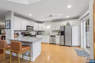 438 Santiago Ct, Mahwah, NJ 07430 - Photo 17