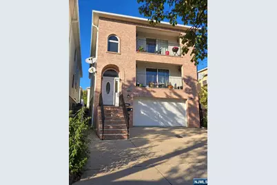 138-140 Malvern Street, Newark, NJ 07105 - Photo 3