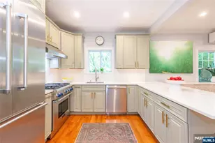 85 Evergreen Ave, Bloomfield, NJ 07003 - Photo 11