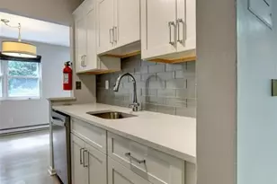 100 Pierson Miller F12, Pompton Lakes, NJ 07442 - Photo 11