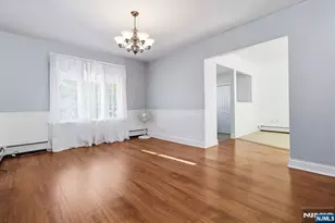 28 Perry St, Belleville, NJ 07109 - Photo 9