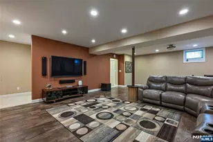 8 Marion Ct, Ho Ho Kus, NJ 07423 - Photo 31