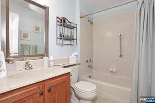 3916 Melville Ct 3916, Mahwah, NJ 07430 - Photo 17