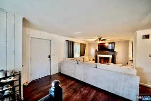 17 Orchard St, Pompton Lakes, NJ 07442 - Photo 3