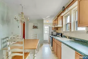 527 Brandon Pl, Cliffside Park, NJ 07010 - Photo 23