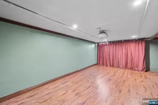 10 Sussex Rd, Clifton, NJ 07012 - Photo 15