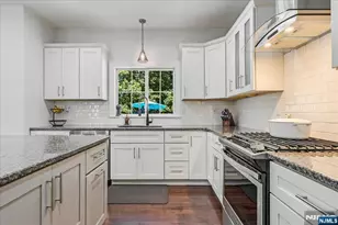 11 Ridge Pl, Wayne, NJ 07470 - Photo 5