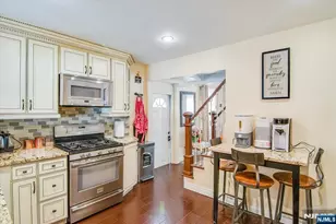 1 Haledon Ct, Haledon, NJ 07508 - Photo 7