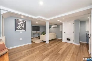 33 Waverly Terrace, Bloomfield, NJ 07003 - Photo 17