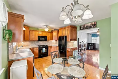 1135 Valley Road B #B, Wayne, NJ 07470 - Photo 5