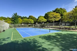 1409 4 Seasons Dr, Wayne, NJ 07470 - Photo 33
