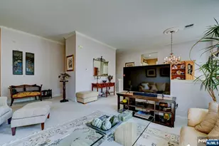1409 4 Seasons Dr, Wayne, NJ 07470 - Photo 11