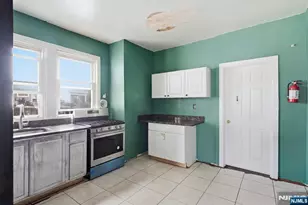 1053 Sanford, Irvington, NJ 07111 - Photo 15