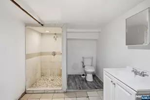 1053 Sanford, Irvington, NJ 07111 - Photo 37