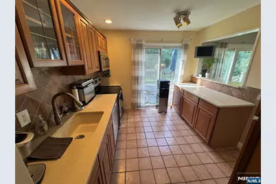 55 Mary Ann Road, Jefferson Township, NJ 07438 - Photo 7