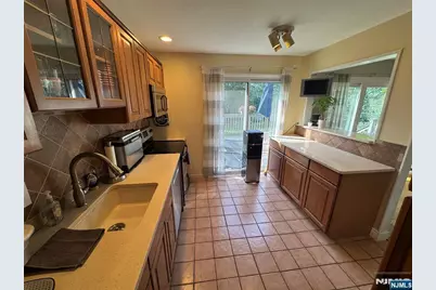 55 Mary Ann Road, Jefferson Township, NJ 07438 - Photo 9