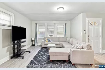 27 Philip Place, Irvington, NJ 07111 - Photo 3