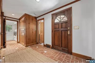 1 Seneca Place, Montclair, NJ 07043 - Photo 5