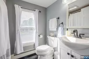 202 Prospect St, Midland Park, NJ 07432 - Photo 17