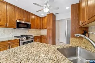 125 Lakeview Dr 125, Old Tappan, NJ 07675 - Photo 11