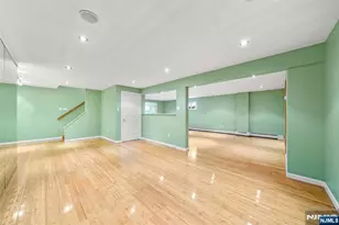 220 Concord Dr, Paramus, NJ 07652 - Photo 27