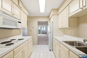 10 Smith Manor Blvd, West Orange Township, NJ 07052 - Photo 19