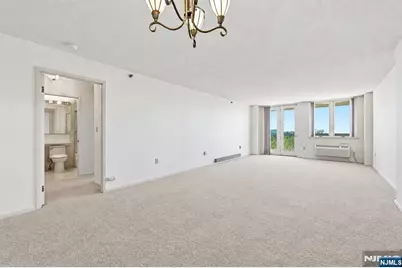 10 Smith Manor Boulevard, West Orange Township, NJ 07052 - Photo 9