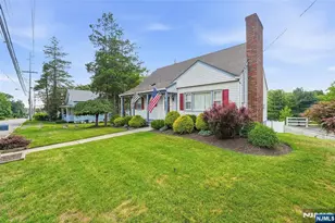 161 Manchester Ave, North Haledon, NJ 07508 - Photo 3