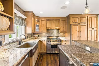 11 Tannery Lane, Roseland, NJ 07068 - Photo 7